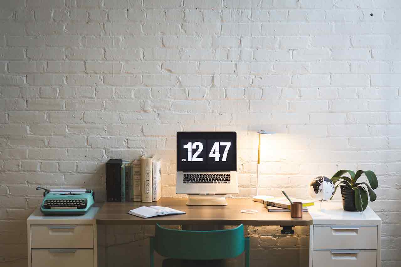 How Battery Storage Can Save You Money - clock on desk