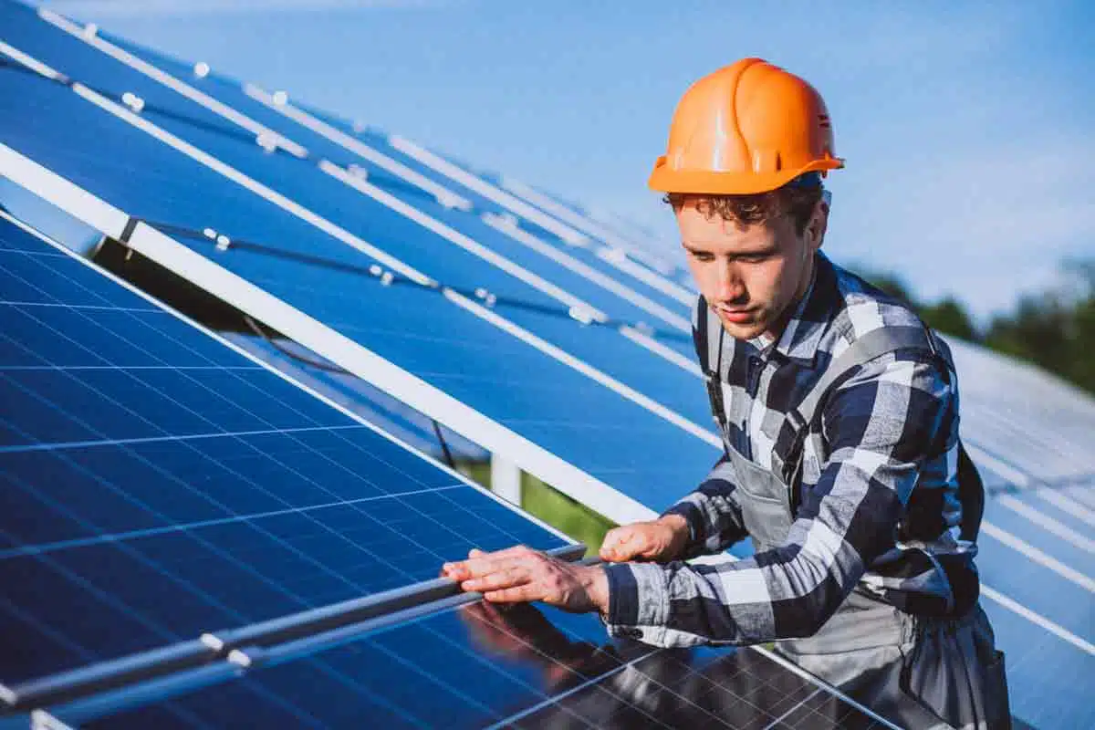 How Efficient Are Solar Panels in 2023?
