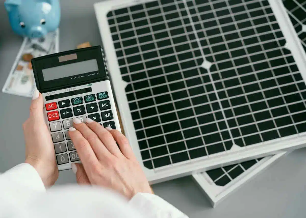 Solar Panel Output: How Much Electricity Do They Produce?
