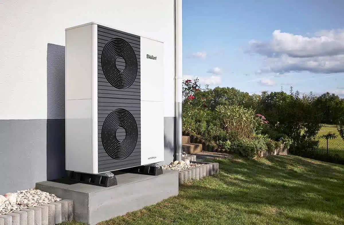 Can a Heat Pump Be Powered with Solar Panels? (UK)