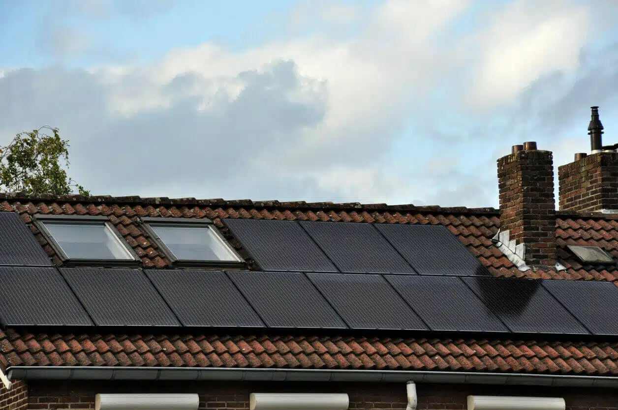 The Benefits of Going Solar in 2025: Why Now is the Perfect Time